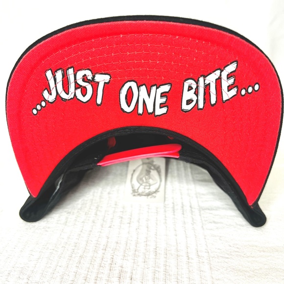 Disney Snow White "JUST ONE BITE" Poison Apple Adult Snapback Hat New with Tags - Picture 7 of 7